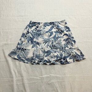 Tommy Bahama Tropical Blue and White skort size medium